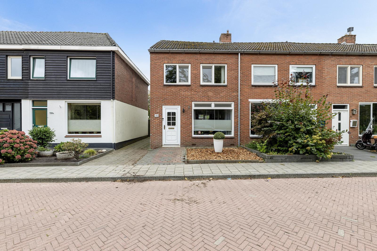 Hoekwoning te koop: Hofstedeweg 192, Enschede
