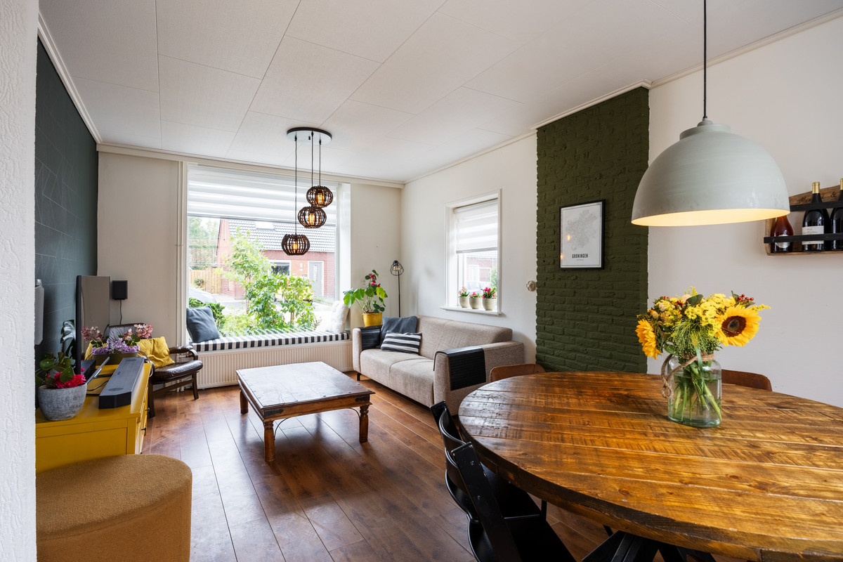 Twee-onder-één-kap te koop: Molenstraat 27, Marum