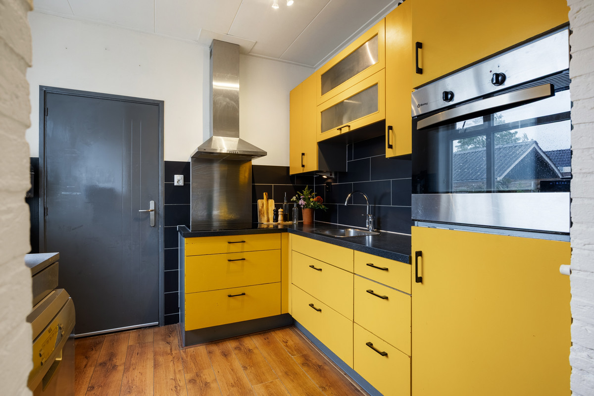 Twee-onder-één-kap te koop: Molenstraat 27, Marum
