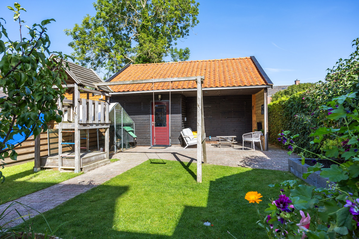 Twee-onder-één-kap te koop: Molenstraat 27, Marum