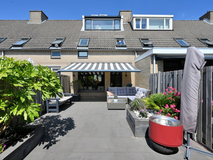 Amalia van Solmsstraat 45