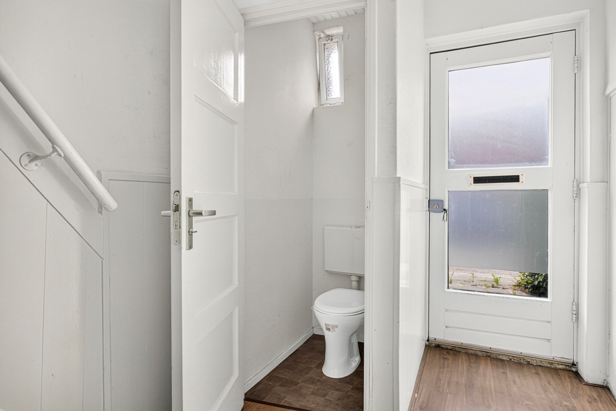 Tussenwoning te koop: Abraham Steenhagenstraat 3, Almelo