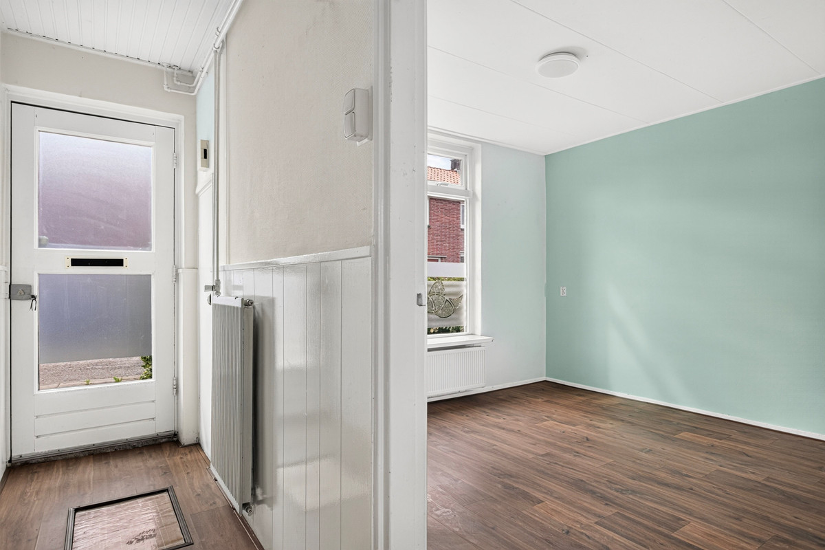 Tussenwoning te koop: Abraham Steenhagenstraat 3, Almelo
