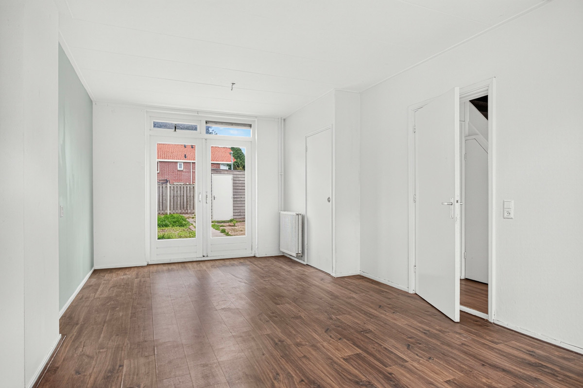 Tussenwoning te koop: Abraham Steenhagenstraat 3, Almelo