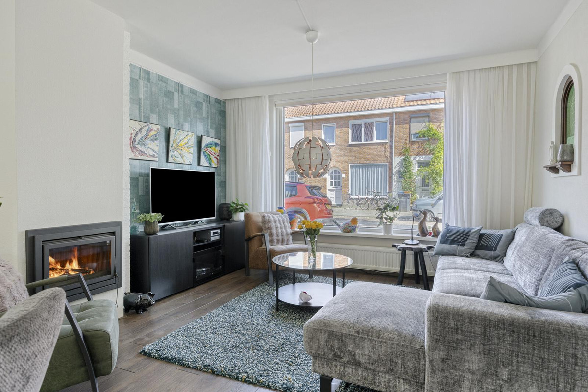 Tussenwoning te koop: Veestraat 151, Tilburg