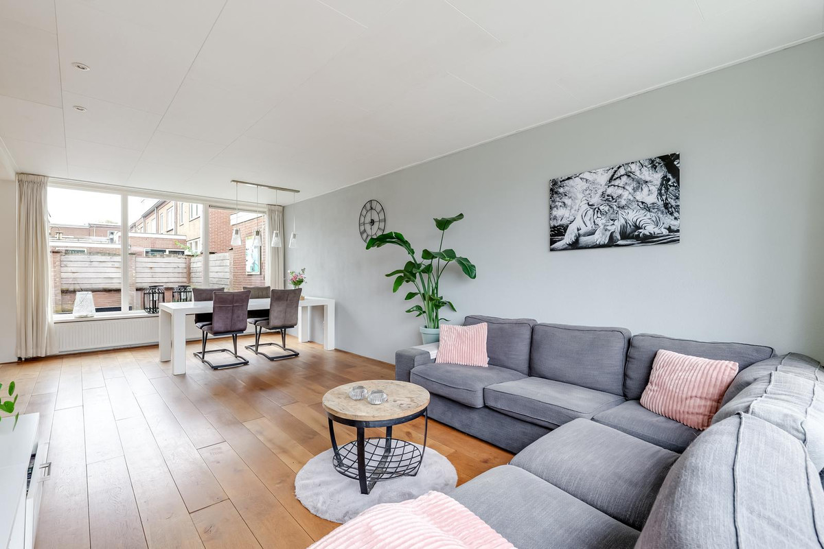 Tussenwoning te koop: Visweg 6, Egmond-Binnen