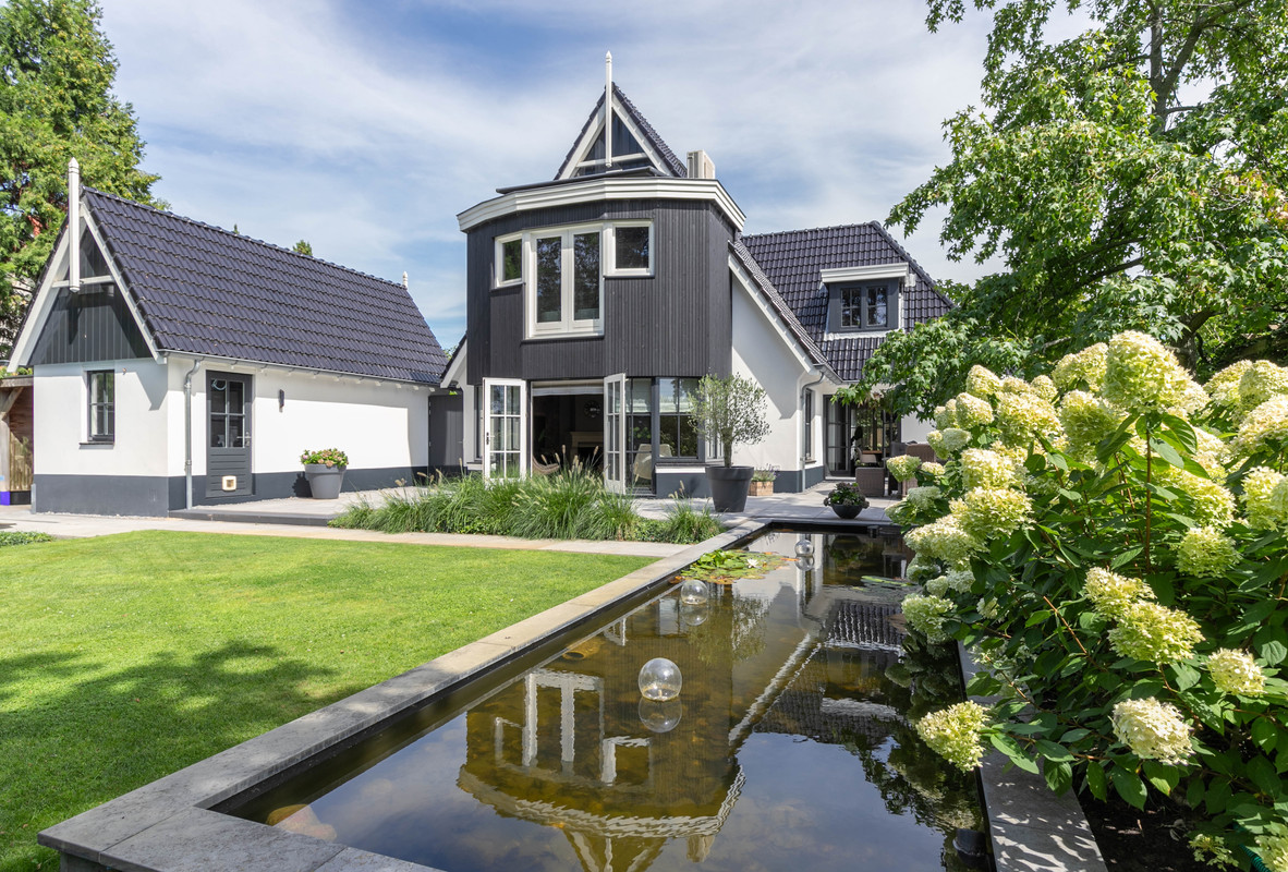 Vrijstaande woning te koop: Kerkweg 22, Aalsmeer