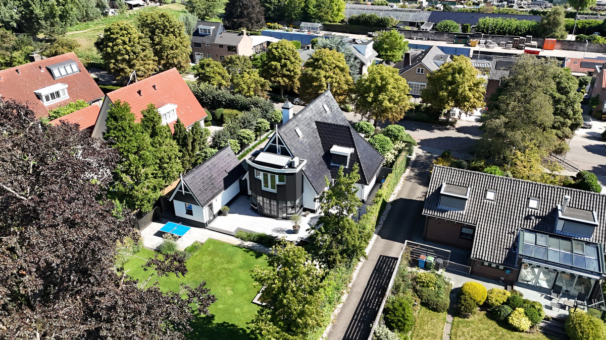Vrijstaande woning te koop: Kerkweg 22, Aalsmeer