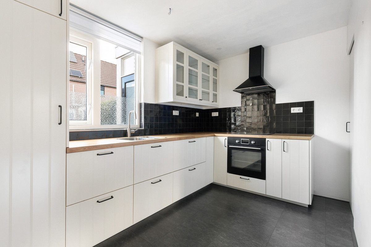Hoekwoning te koop: Frida Katz-Erf 120, Dordrecht