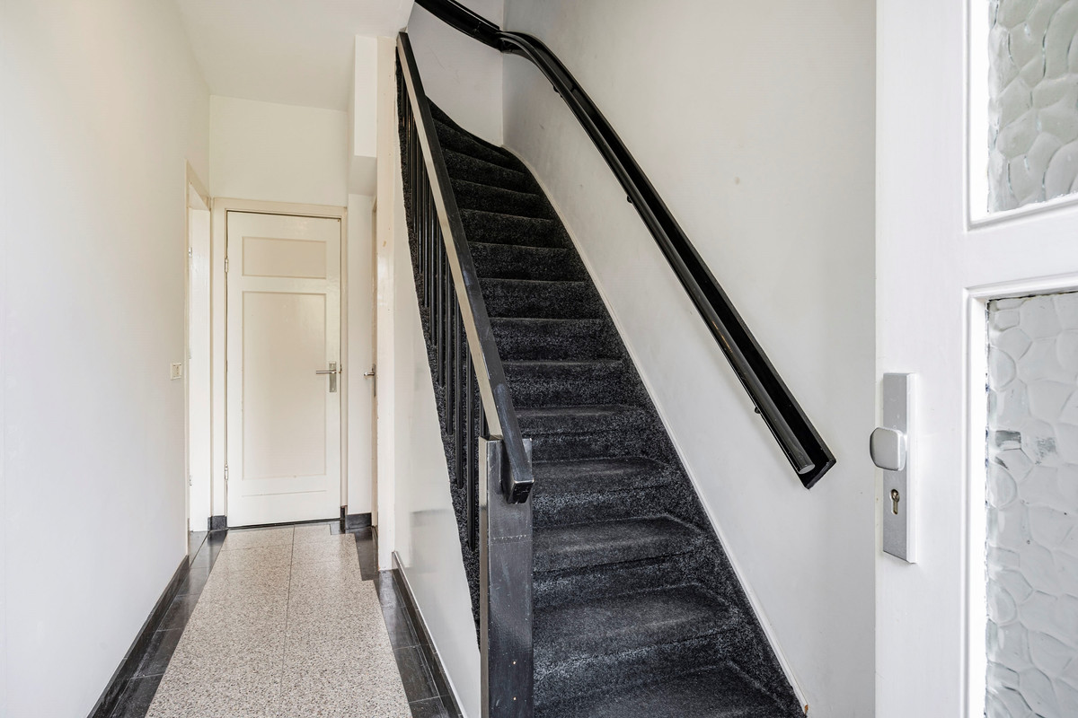 Tussenwoning te koop: Groen van Prinstererstraat 40, Arnhem