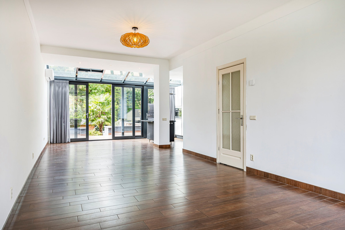 Tussenwoning te koop: Groen van Prinstererstraat 40, Arnhem