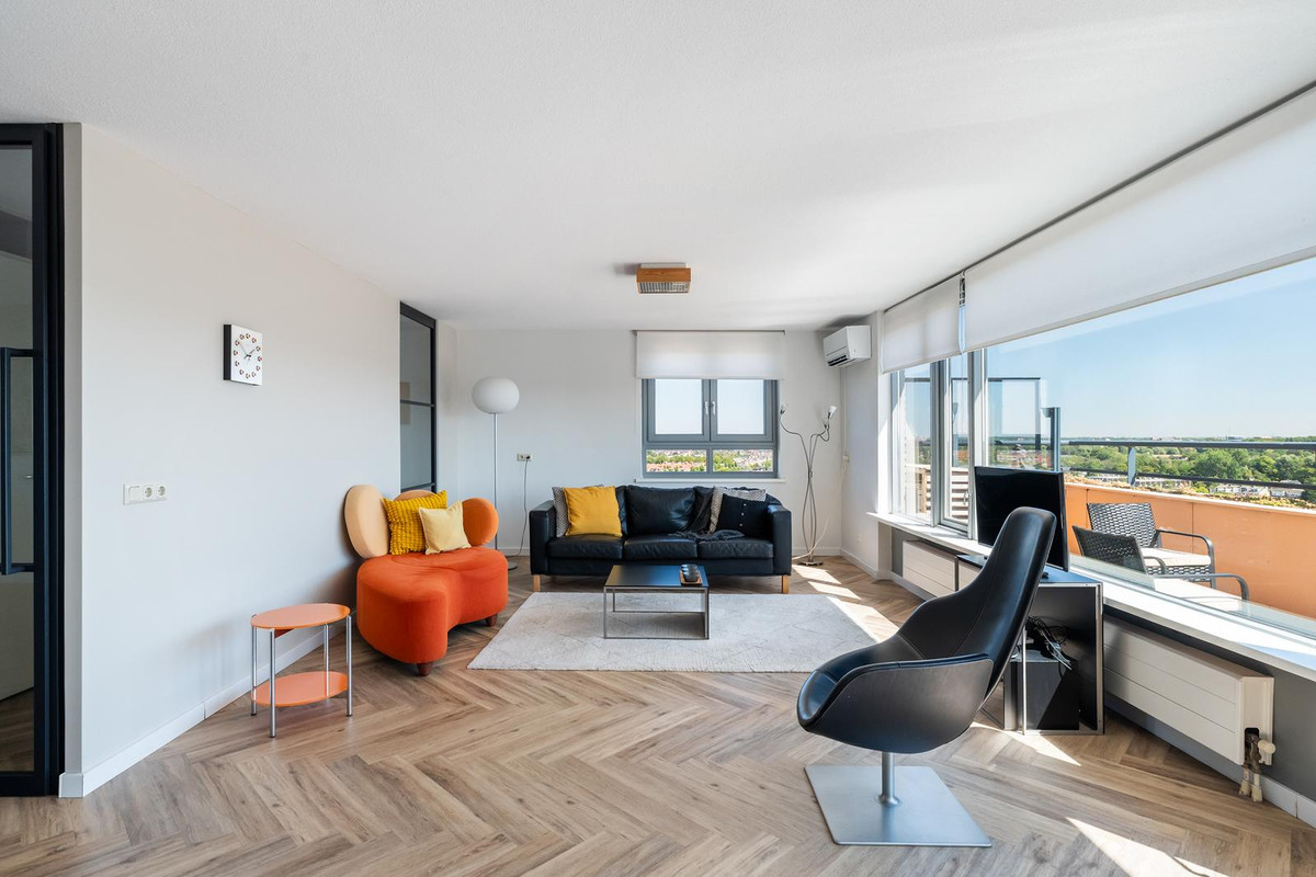 Appartement te koop: Eemstein 329, Zwijndrecht
