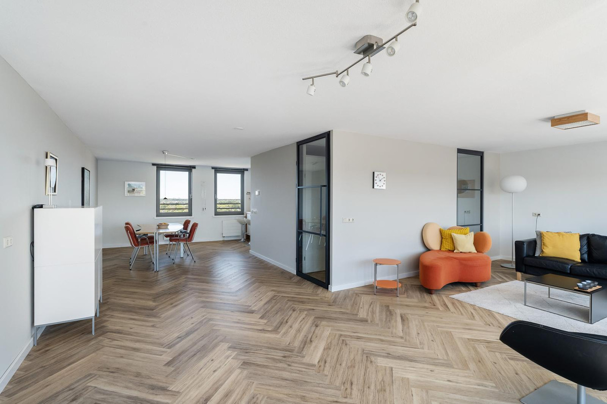Appartement te koop: Eemstein 329, Zwijndrecht