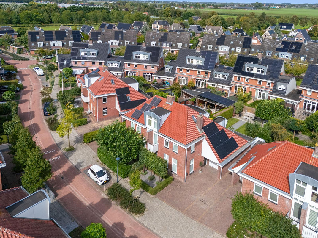Twee-onder-één-kap te koop: Mari Andriessenhof 16, Hoorn