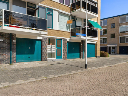 Herman de Manstraat 16