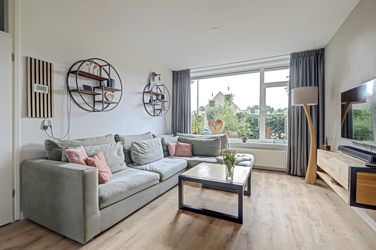 Tussenwoning te koop: Kruizemuntstraat 203, Apeldoorn