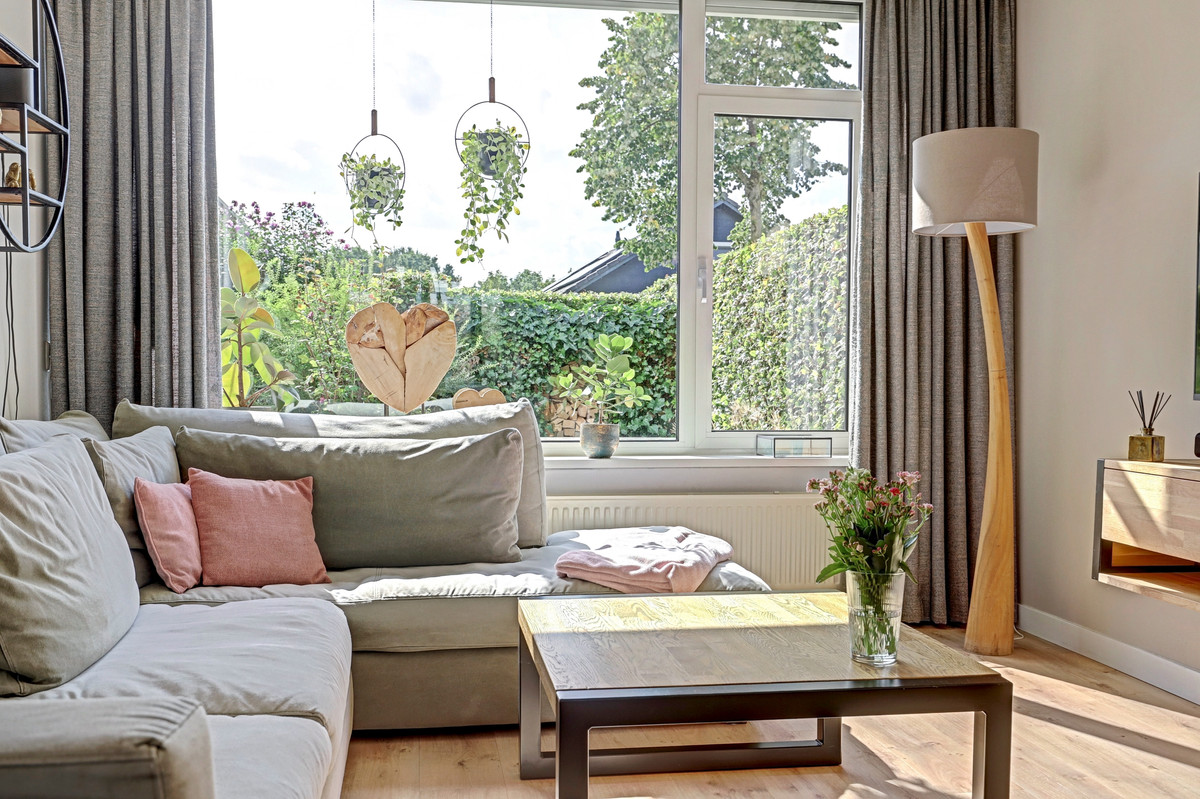 Tussenwoning te koop: Kruizemuntstraat 203, Apeldoorn