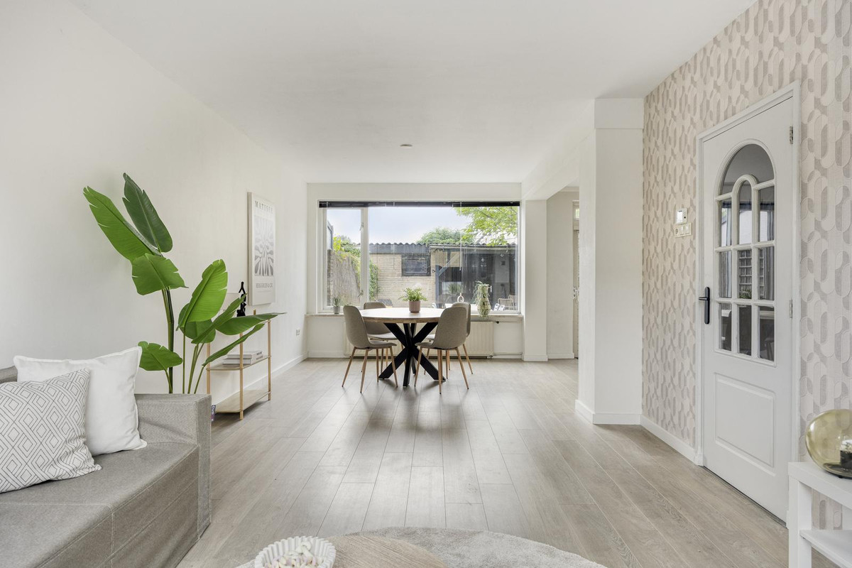 Tussenwoning te koop: Commissaris Bosch van Drakesteinlaan 3, 'S-Hertogenbosch