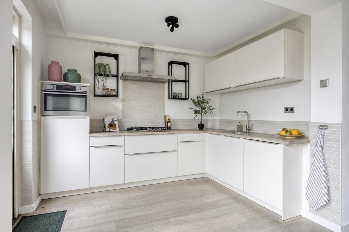 Tussenwoning te koop: Commissaris Bosch van Drakesteinlaan 3, 'S-Hertogenbosch