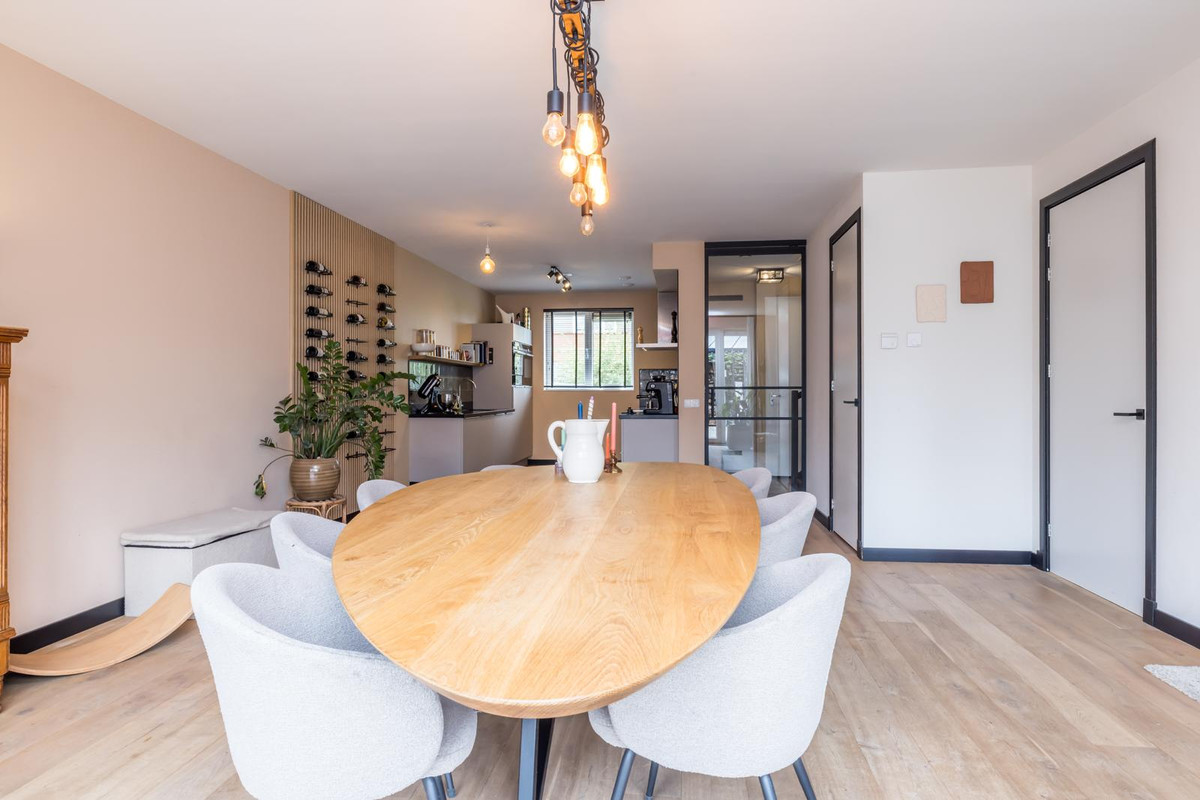 Tussenwoning te koop: Dienst 38, Brunssum