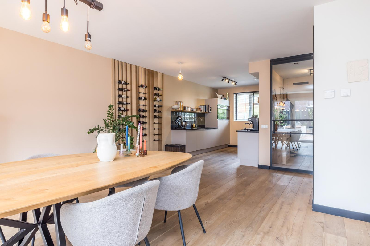 Tussenwoning te koop: Dienst 38, Brunssum