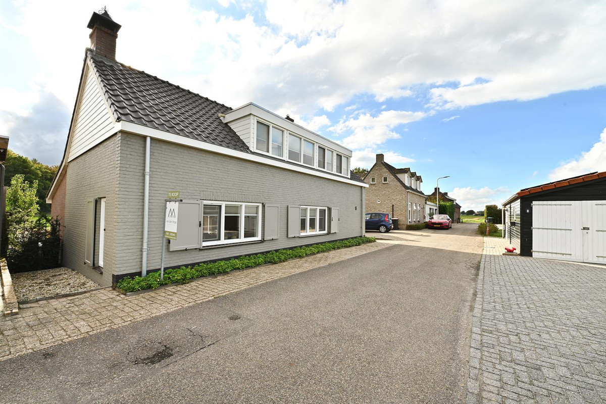 Vrijstaande woning te koop: Graaf Hendrikpolderdijk 8, Steenbergen