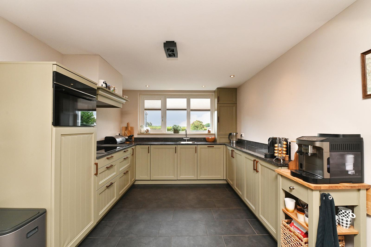 Vrijstaande woning te koop: Graaf Hendrikpolderdijk 8, Steenbergen