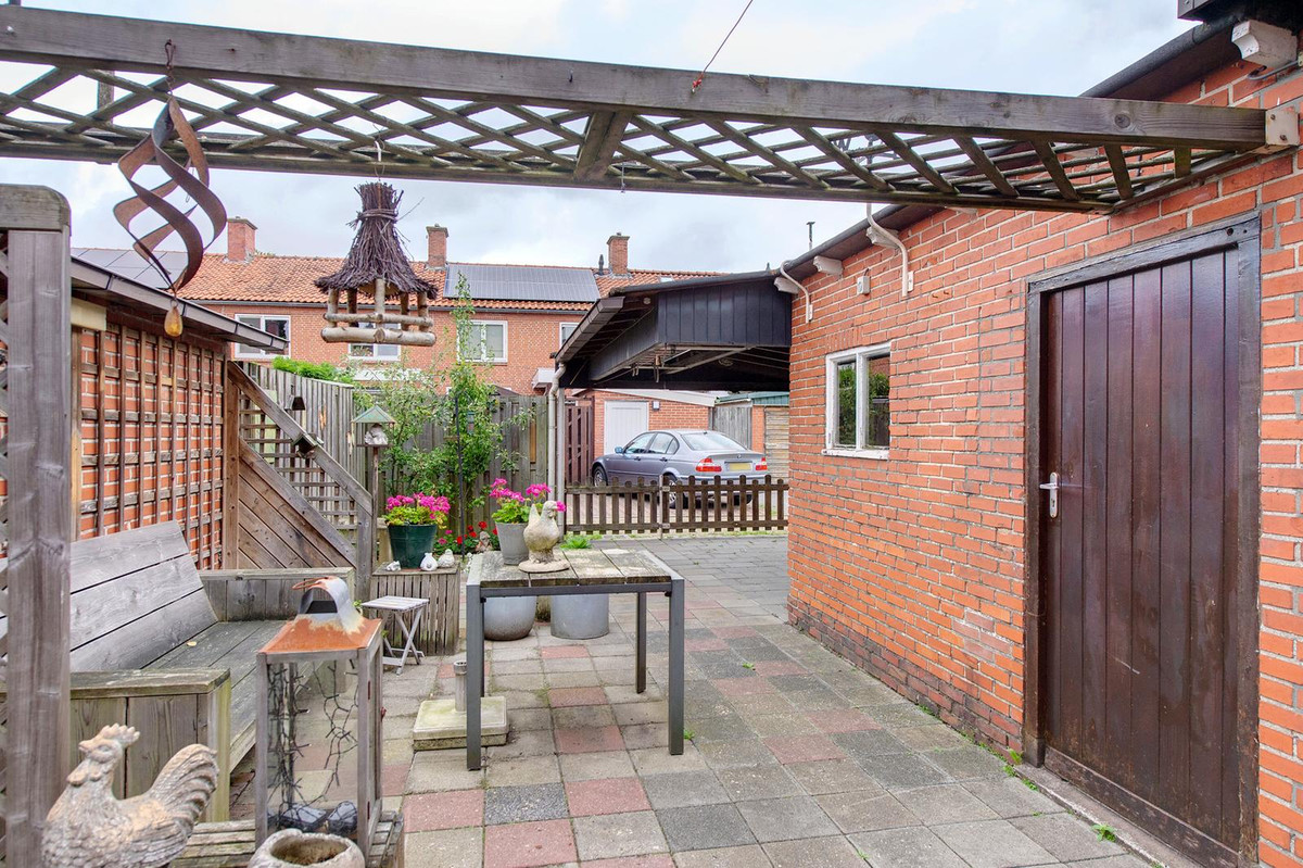 Tussenwoning te koop: Van Heemskerckstraat 12, Hoogezand
