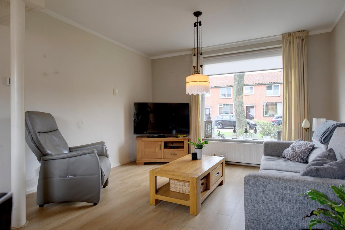 Tussenwoning te koop: Van Heemskerckstraat 12, Hoogezand