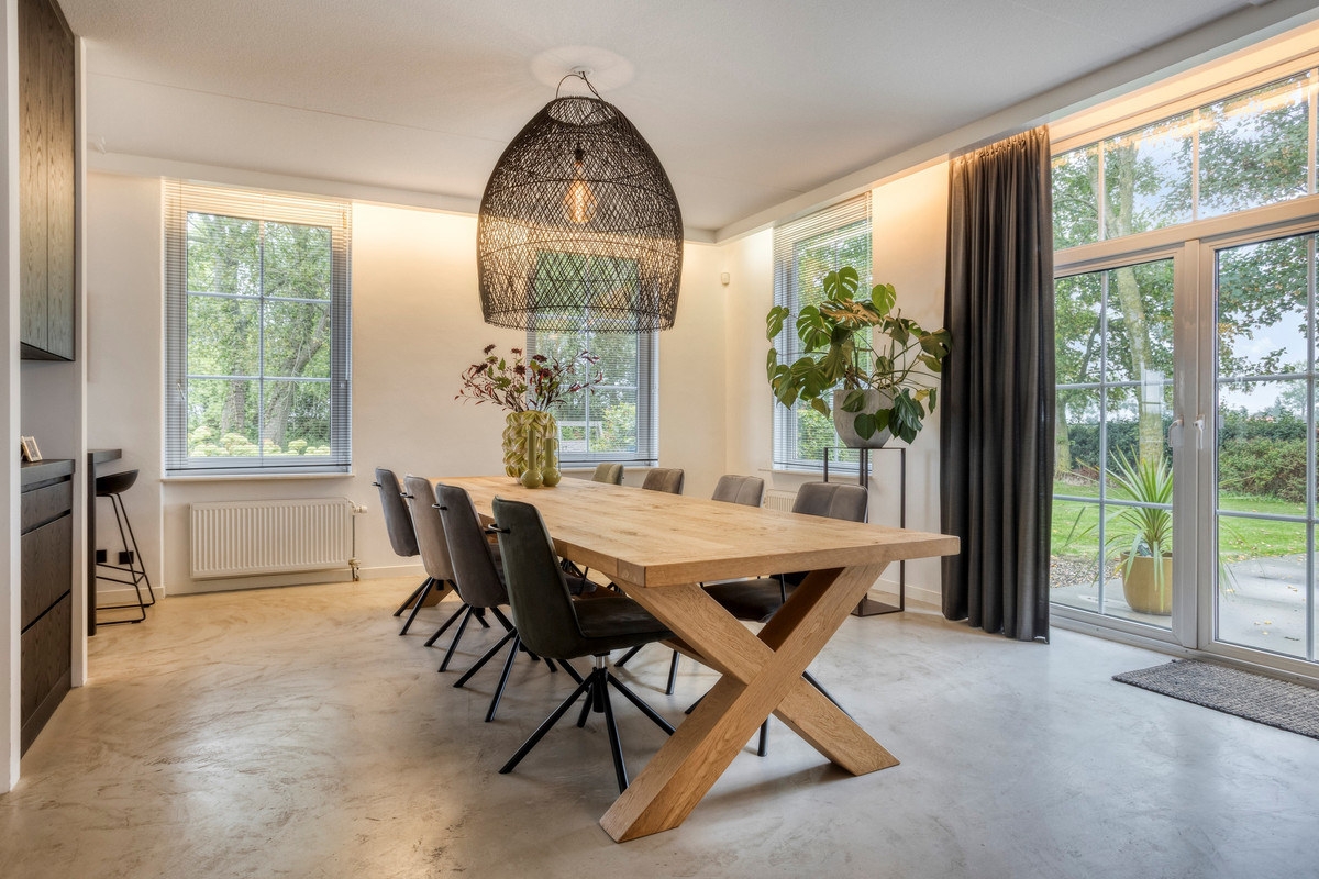 Vrijstaande woning te koop: Zuiddijk 3, Herkingen