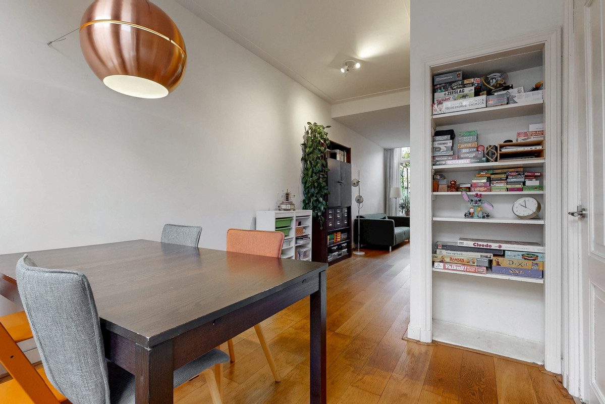 Tussenwoning te koop: Magdalena Moonsstraat 66, Leiden