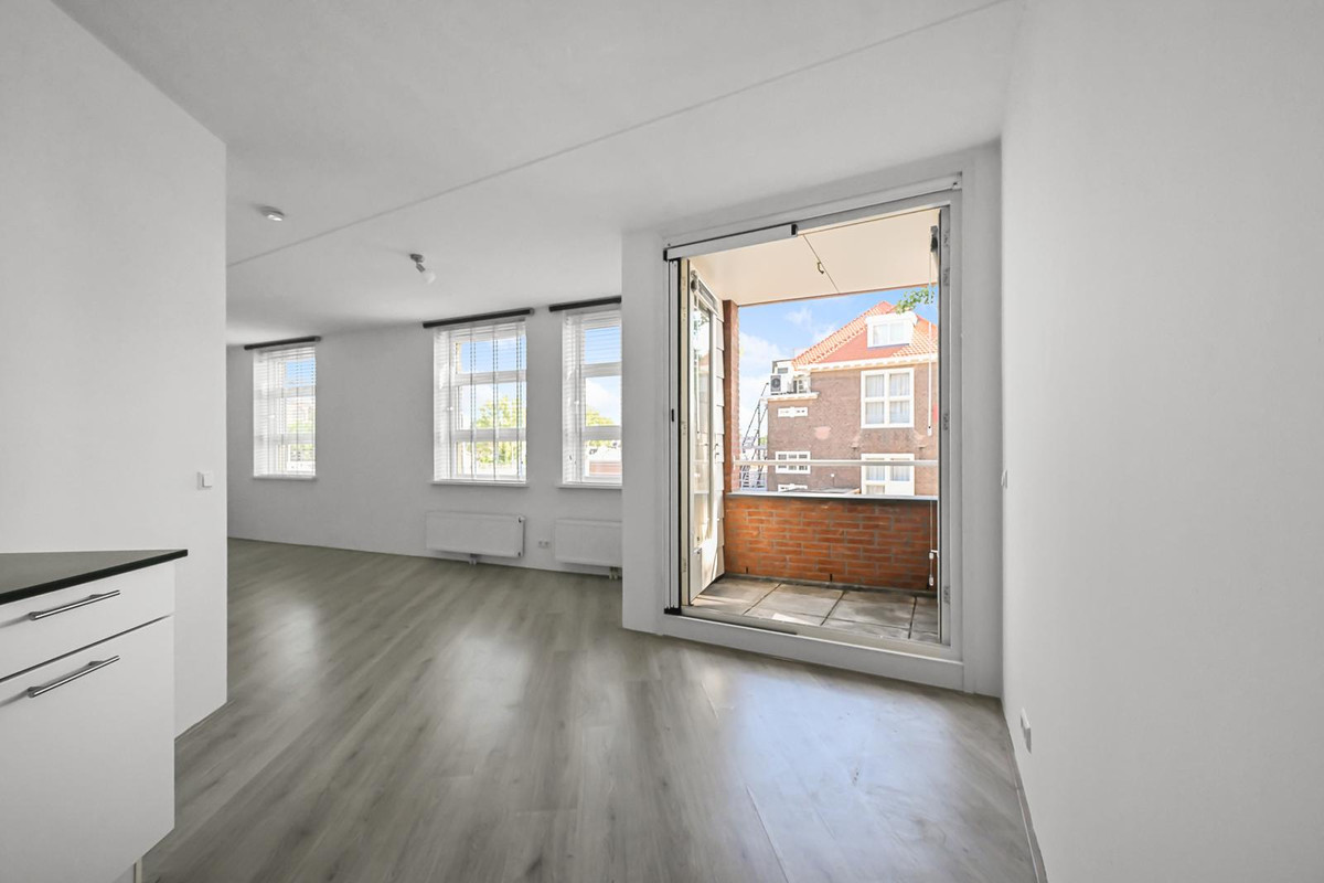 Appartement te koop: Zuiderkerkstraat 25, Zaandam