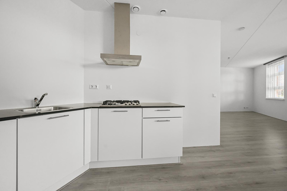 Appartement te koop: Zuiderkerkstraat 25, Zaandam