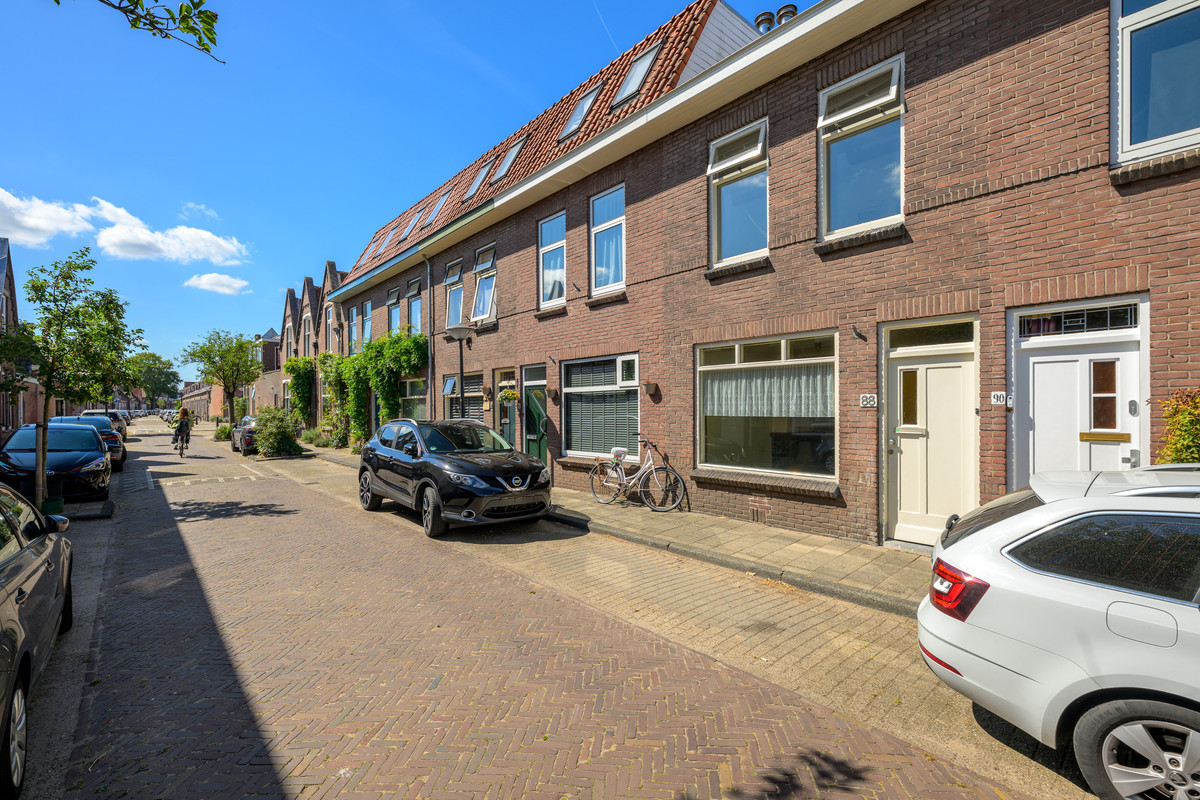 Tussenwoning te koop: Munnikenstraat 88, Leiden