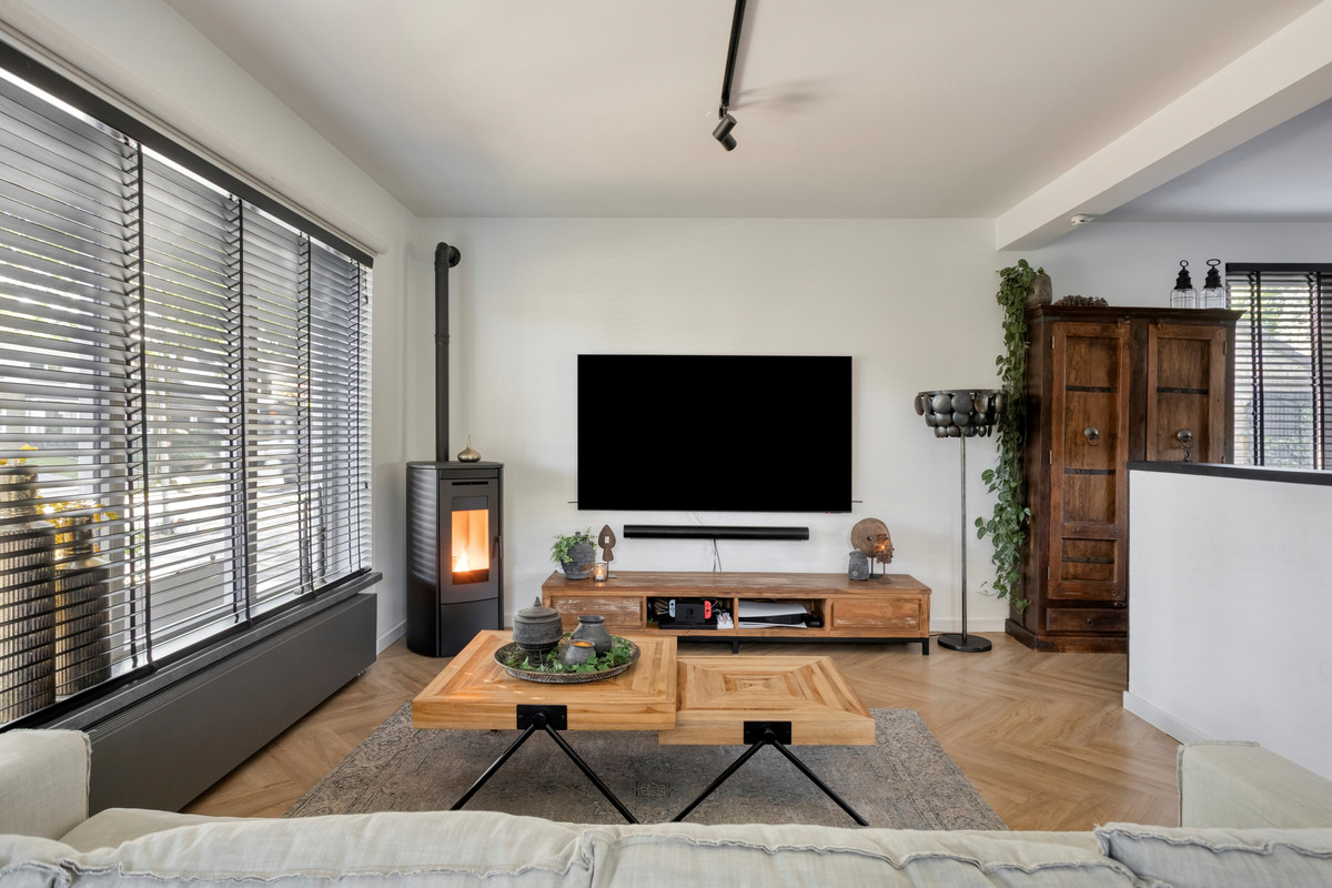 Vrijstaande woning te koop: Heerlenerweg 9, Sittard