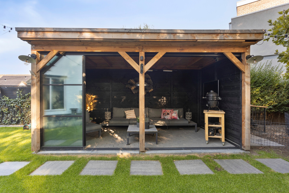 Vrijstaande woning te koop: Heerlenerweg 9, Sittard
