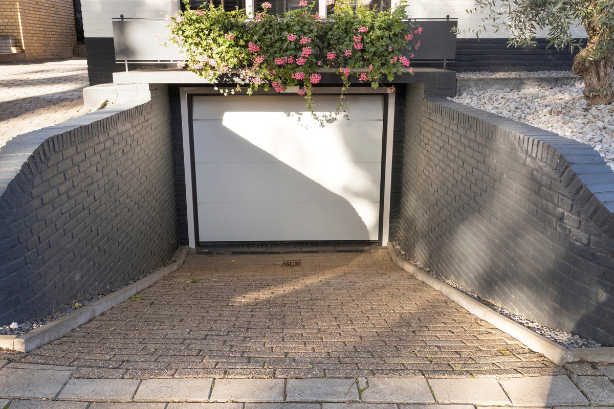 Vrijstaande woning te koop: Heerlenerweg 9, Sittard