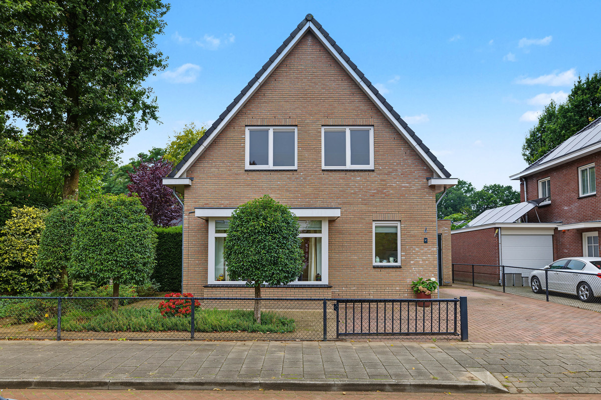 Vrijstaande woning te koop: Obrechtlaan 1A, Ede