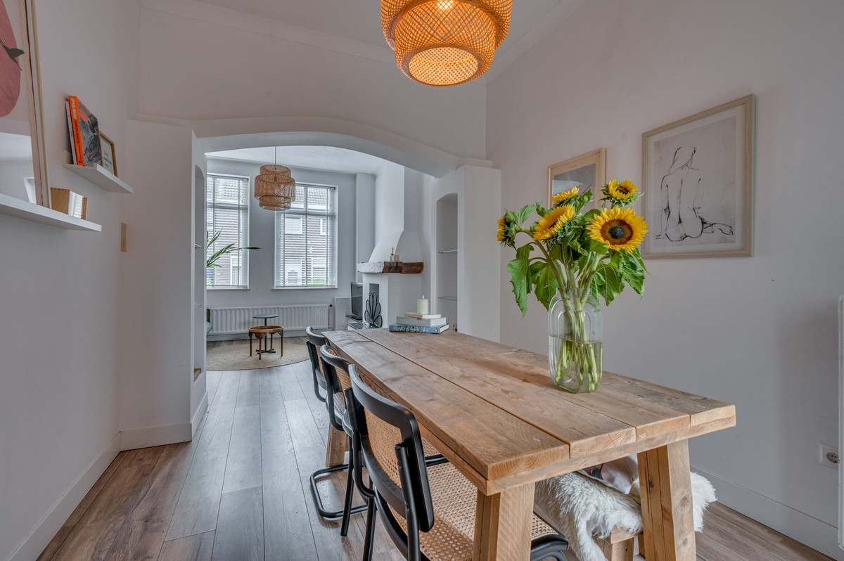 Tussenwoning te koop: Tegelseweg 83, Venlo