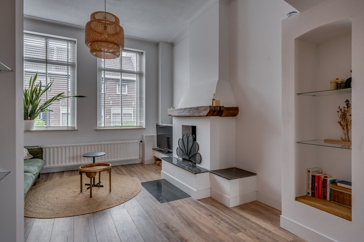 Tussenwoning te koop: Tegelseweg 83, Venlo