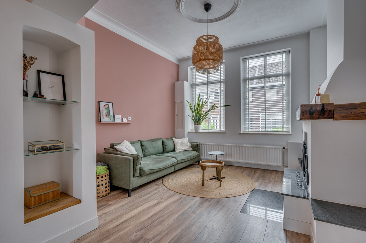 Tussenwoning te koop: Tegelseweg 83, Venlo