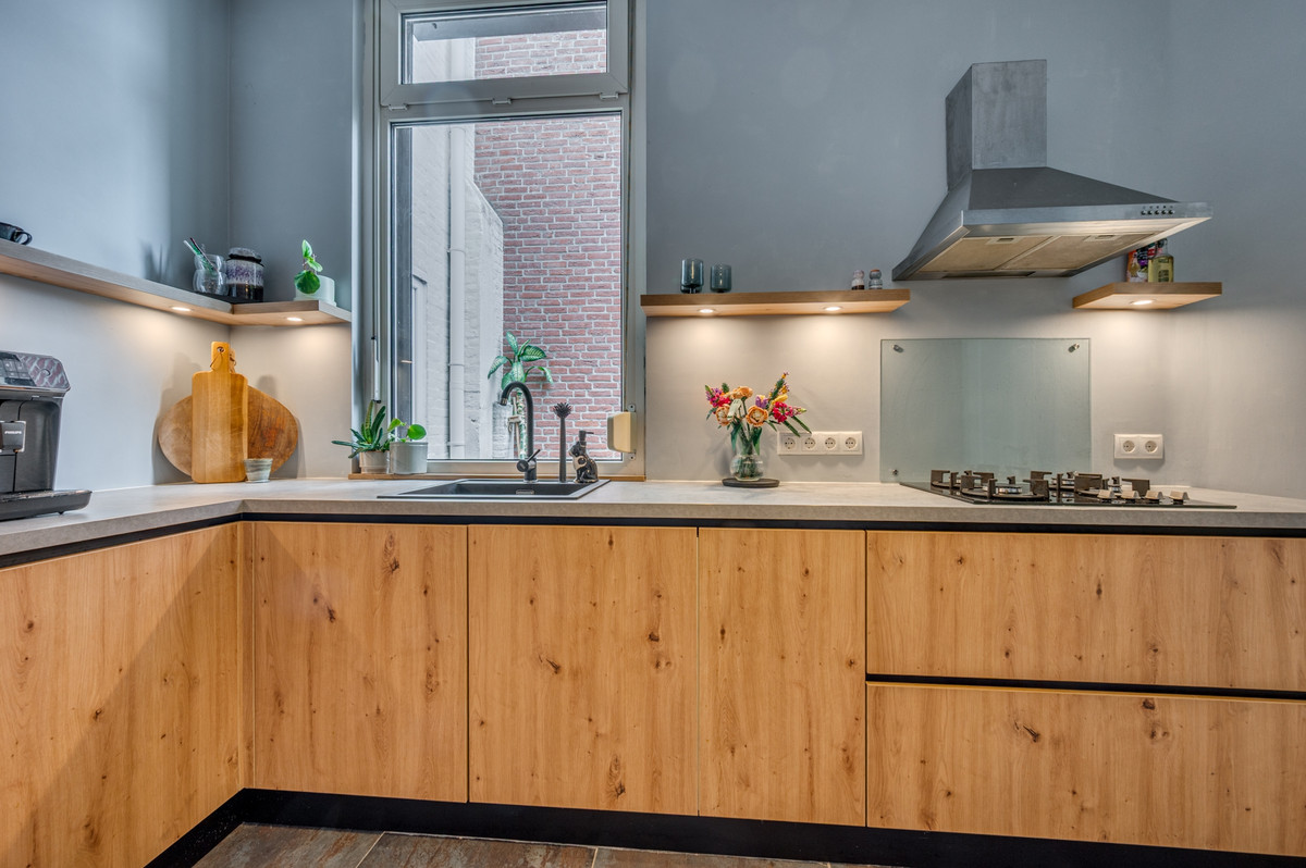 Tussenwoning te koop: Tegelseweg 83, Venlo