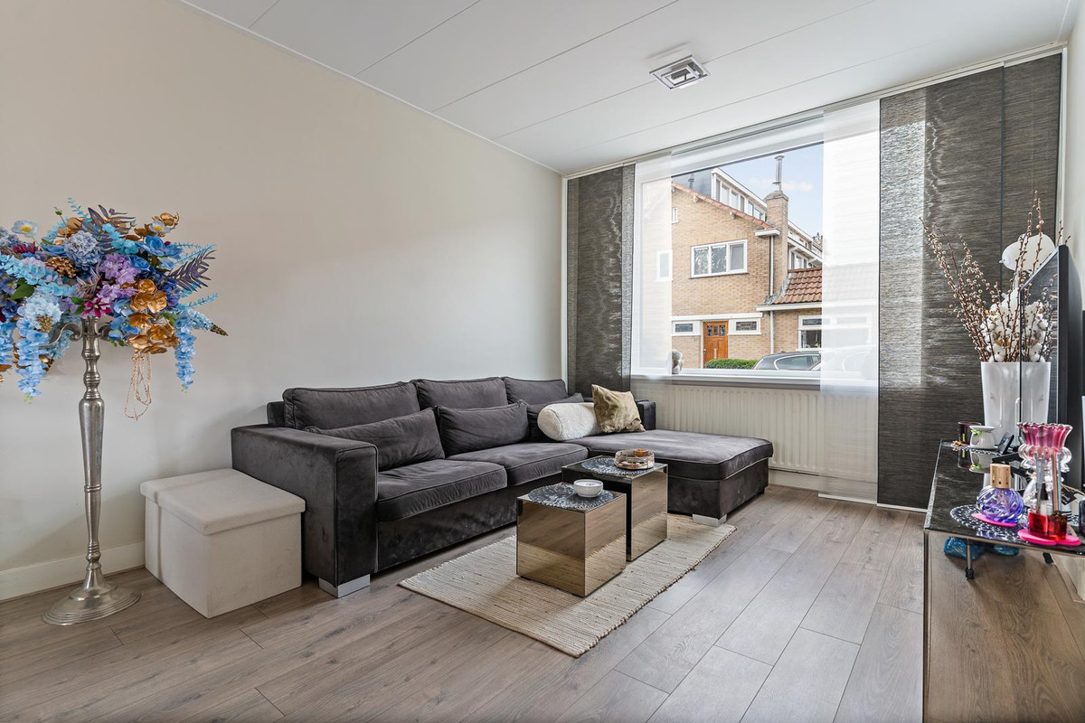 Tussenwoning te koop: Dongestraat 16, Dordrecht