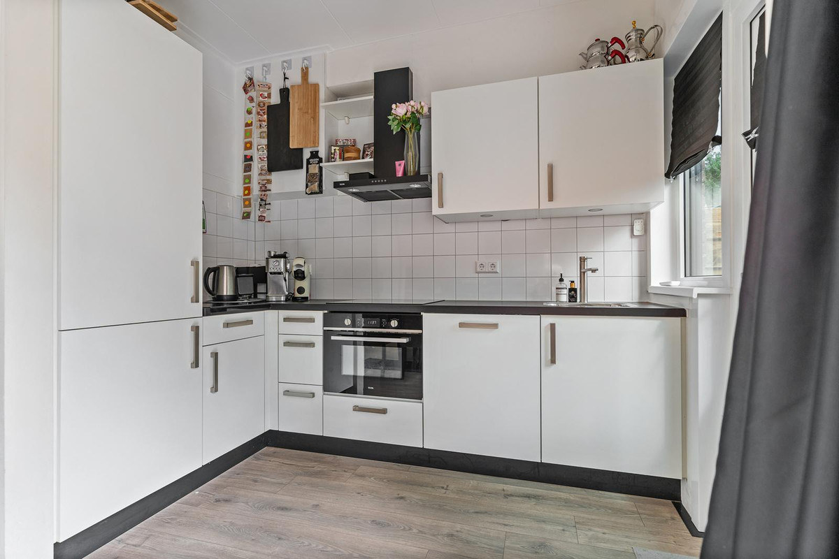 Tussenwoning te koop: Dongestraat 16, Dordrecht