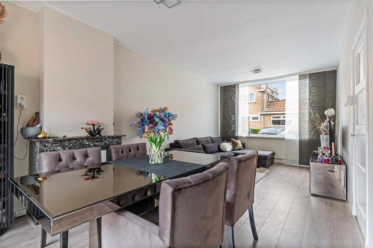 Tussenwoning te koop: Dongestraat 16, Dordrecht