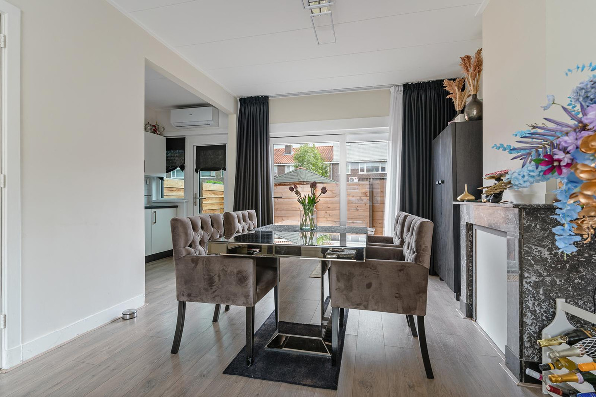 Tussenwoning te koop: Dongestraat 16, Dordrecht