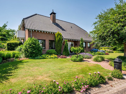 De Mooyweg 64