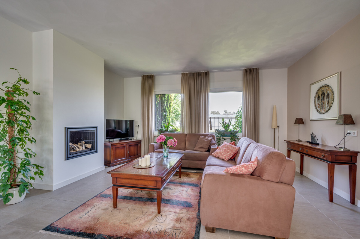 Vrijstaande woning te koop: De Mooyweg 64, Venlo