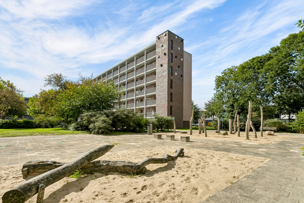 Appartement te koop: Sinnigvelderstraat 197, Weesp