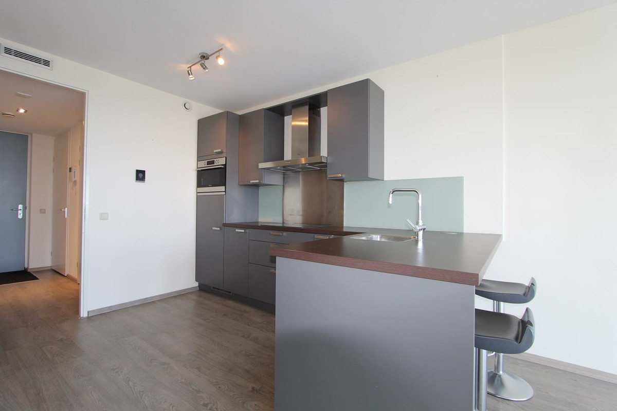 Appartement te huur: Raadhuisplein 194, Hoofddorp